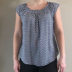 Blouse with hearts pattern